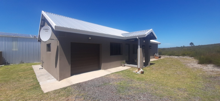 To Let 3 Bedroom Property for Rent in Albertinia Western Cape